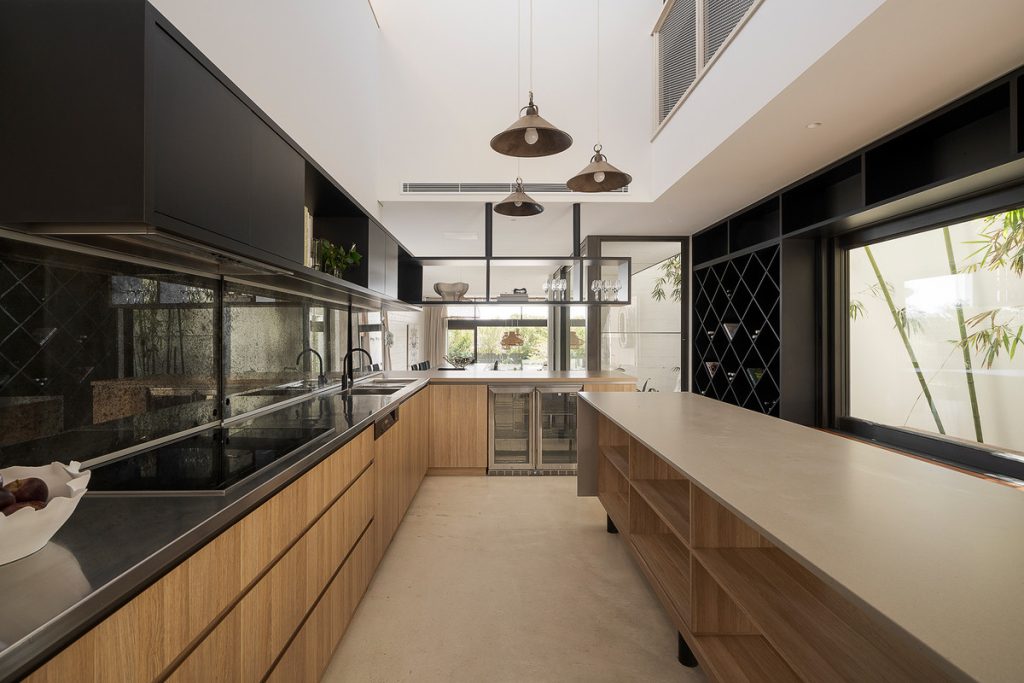 _DSC4002_edbc-9ad0-7837-7f78-b151-baa2-bf92-0076_20250912054755