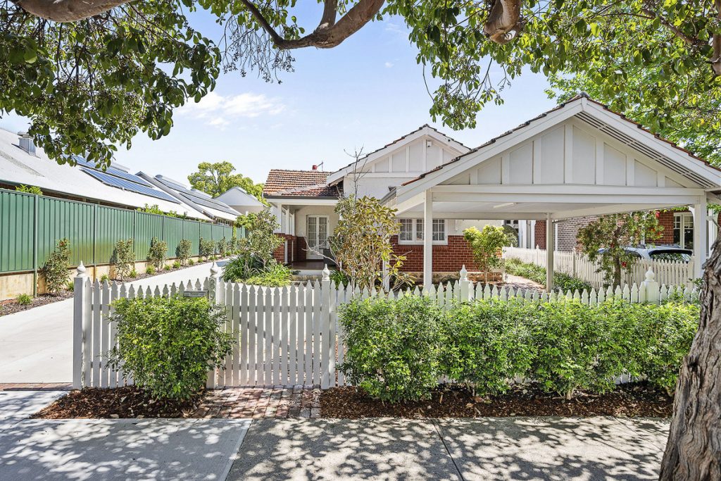 Z63_3538_d0c1-c670-4e0f-6bc3-9047-902a-7646-7c7e_20251016042354