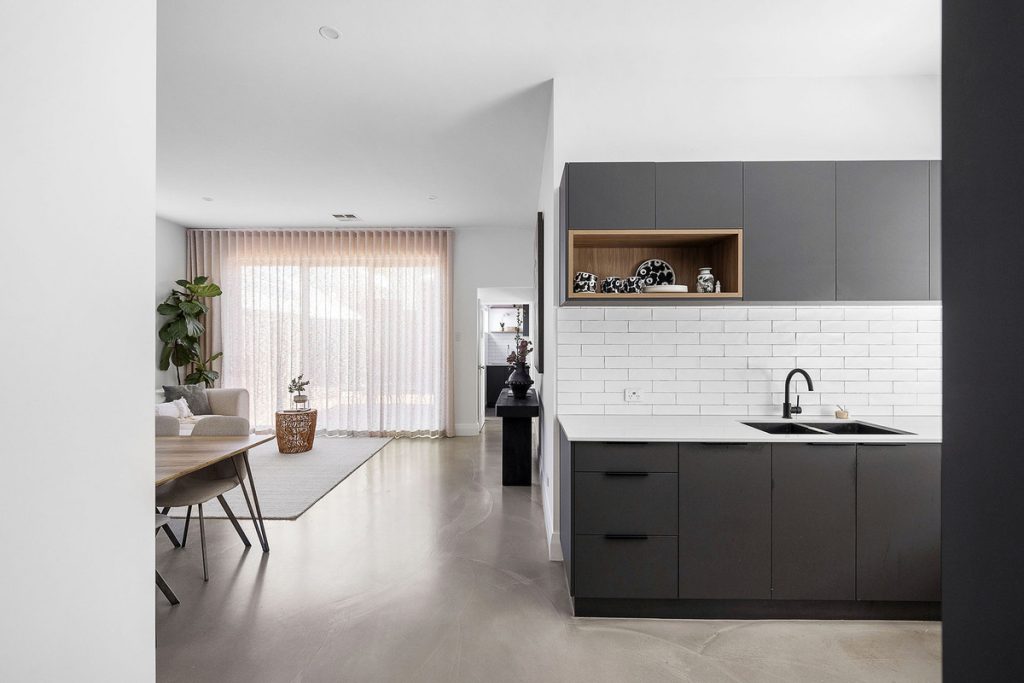 Z63_3733_bef9-f961-4f32-4d5d-3a49-0e21-036f-9128_20251016042328