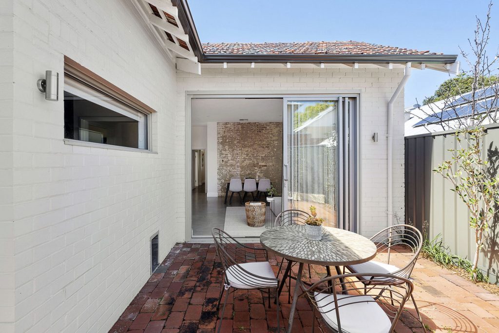 Z63_6768_adf9-9ec4-2b39-0aa2-33b5-df1f-f19b-ef03_20251016042306