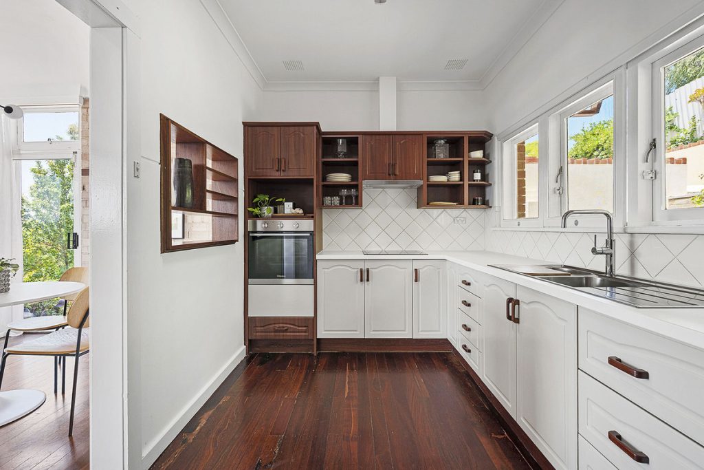 Z63_8370_ee96-db13-e279-994b-ae0d-eb59-40d3-5c27_20251205025017