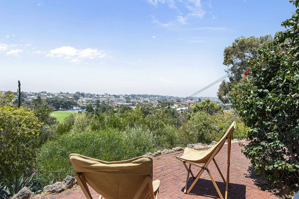 Z63_8471_5fe3-b2bc-a159-926c-2e0f-8cbe-3eb5-59a3_20251205025000