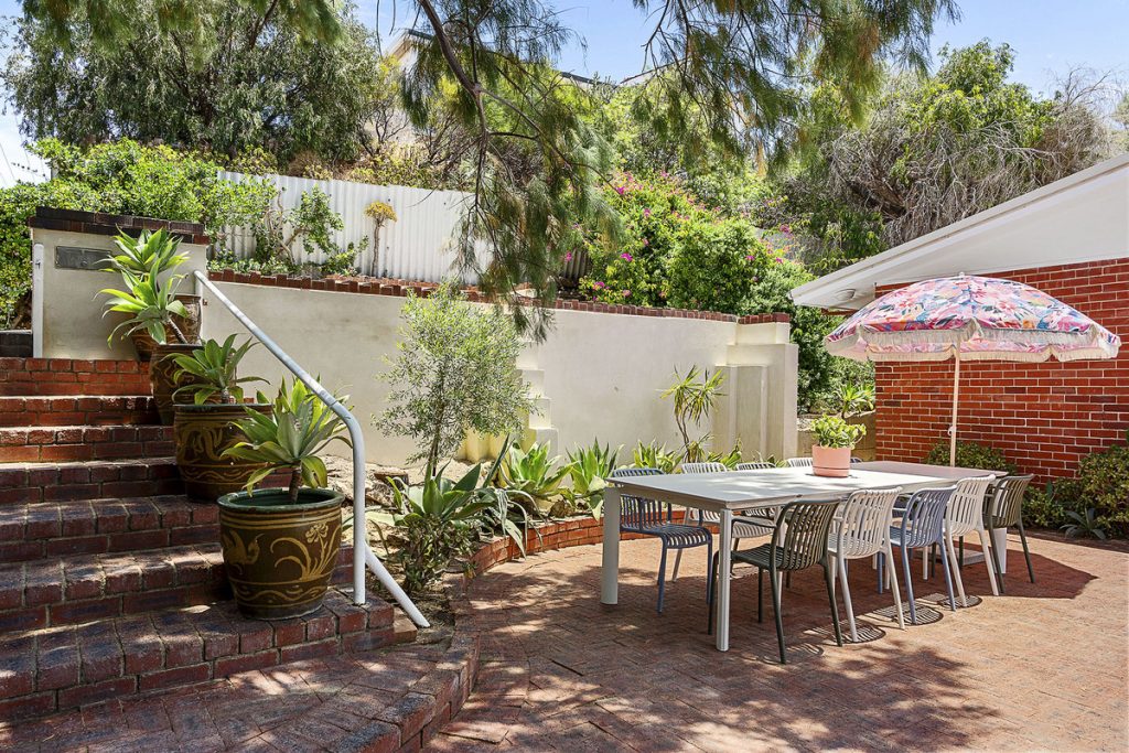 Z63_8541_1e4d-be24-ec44-30ab-e244-7725-bff6-0ae3_20251205024953