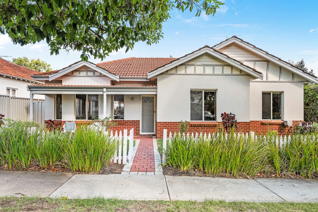 Z63_6098_d3d0-06ac-dea1-6bc1-c996-d42e-21f0-776f_20260422021126