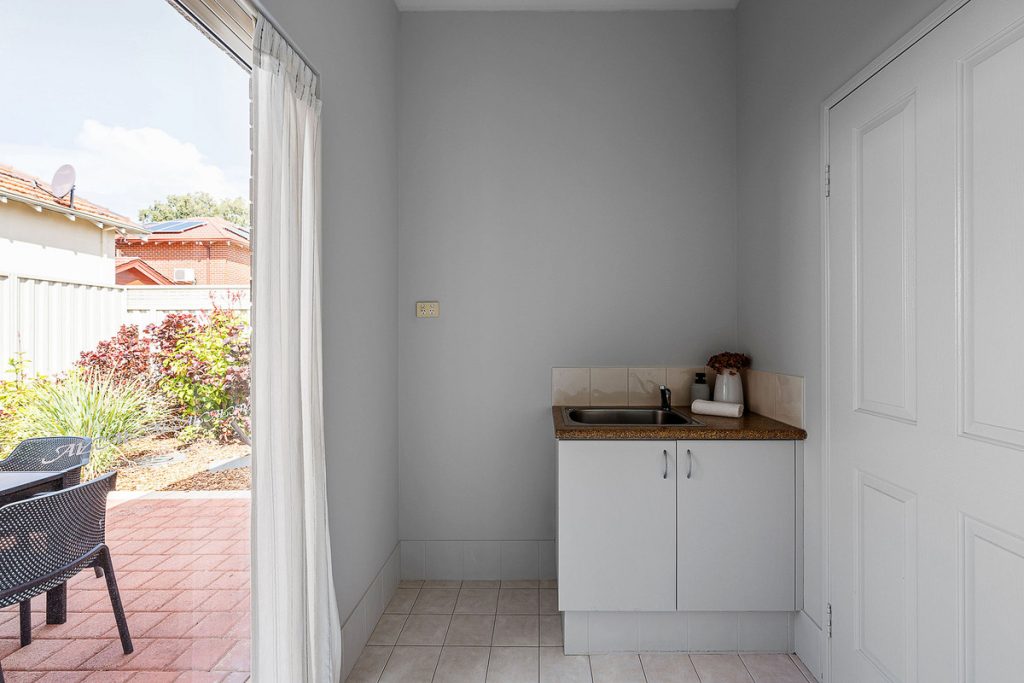 Z63_6177_1293-cdf9-05cf-8842-1358-2894-f774-dce1_20260422021112